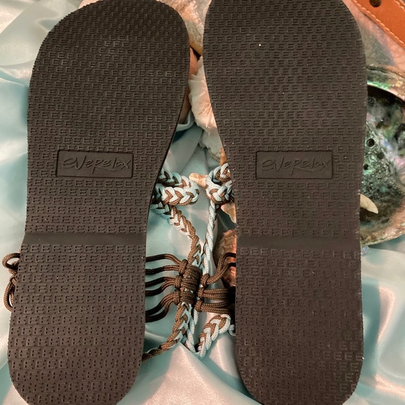 Women’s Everelax  Brown & Blue  Braided Sandals - Picture 6 of 7